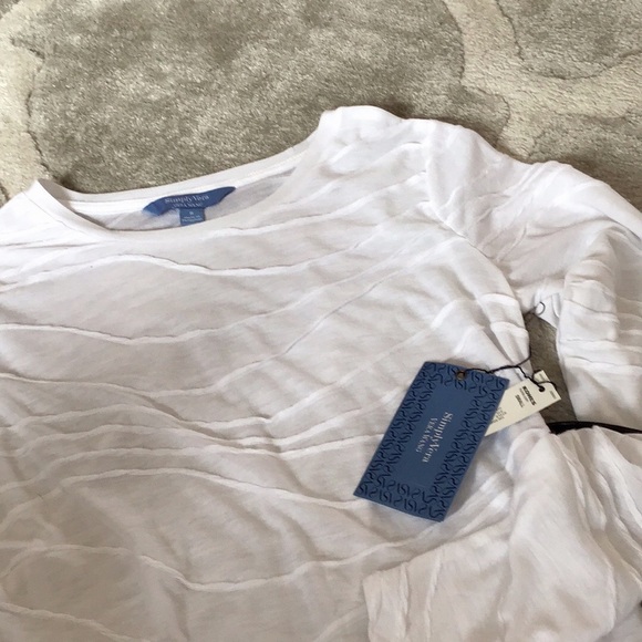 NWT Simply Vera White Top - Picture 2 of 3
